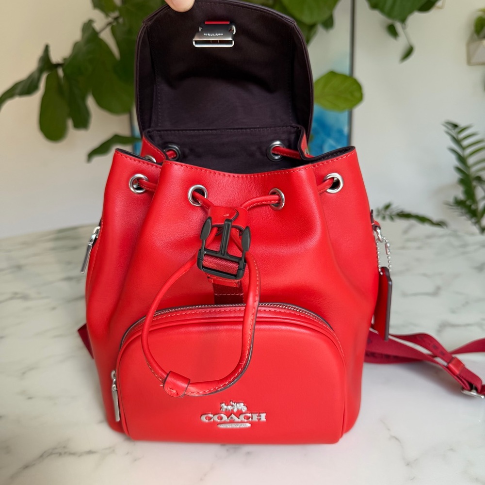 NWT Coach Pace Smooth Leather Backpack Miami Red / Silver CR100 Logo Straps - Picture 10 of 14